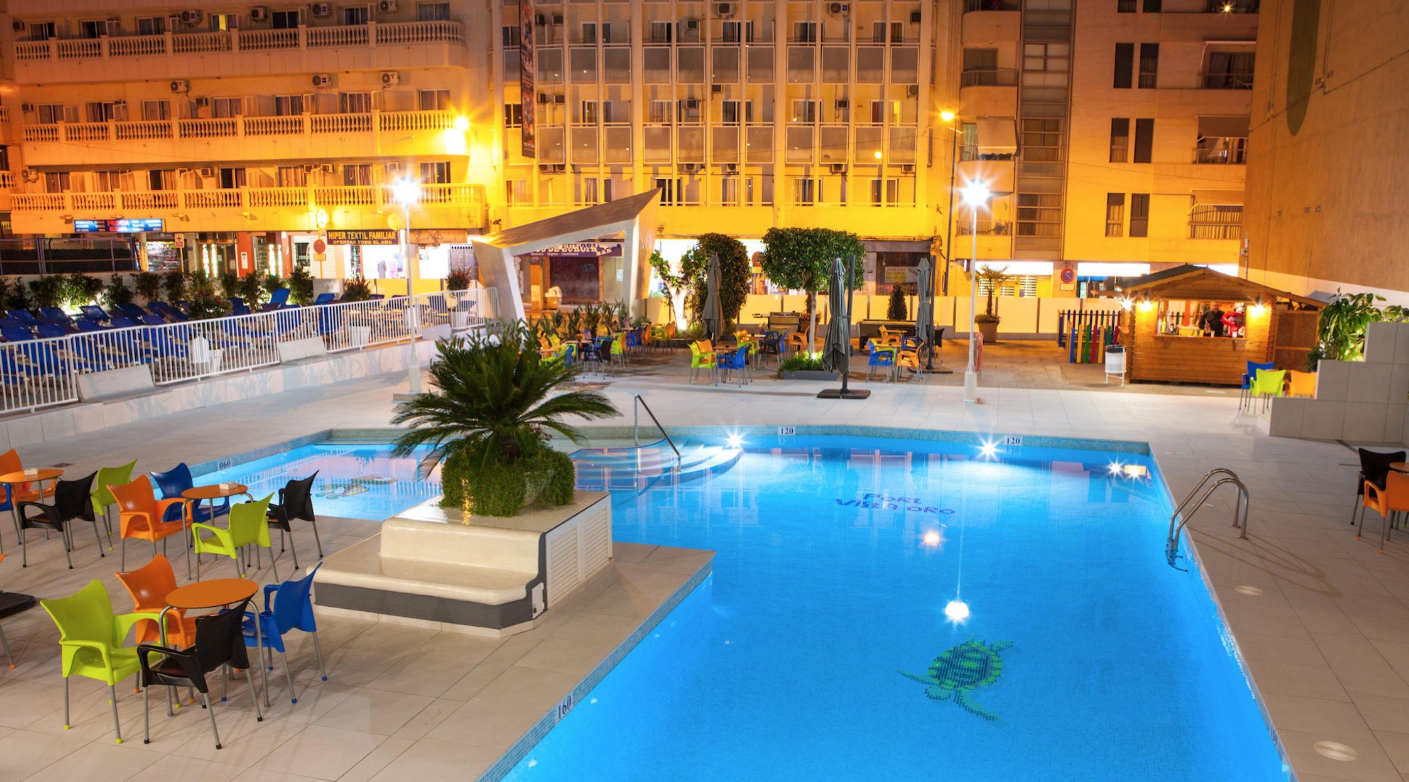 Port Vista Oro Hotel